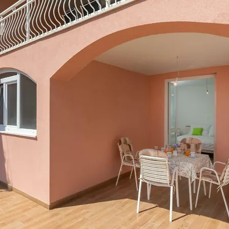 Nike Apartmán Mlini